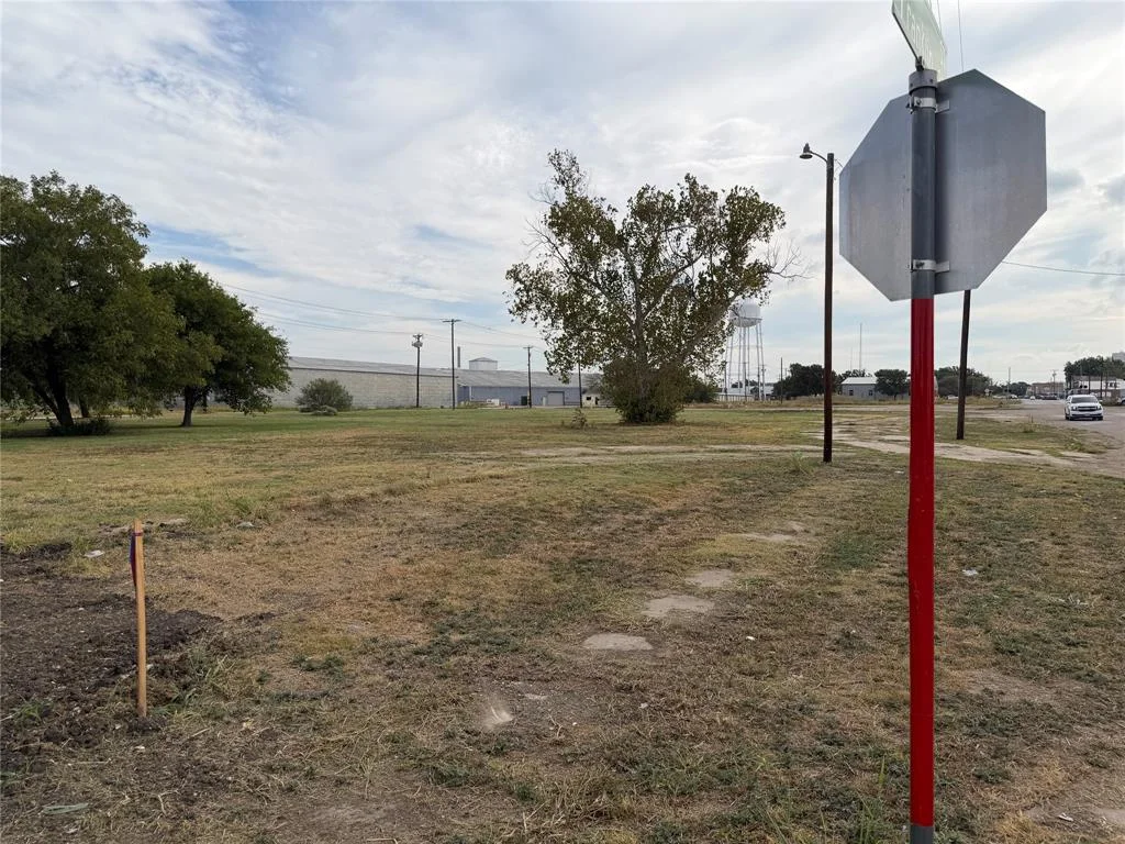 TBD 1 W Franklin Street, Hillsboro, TX 76645, photo 5
