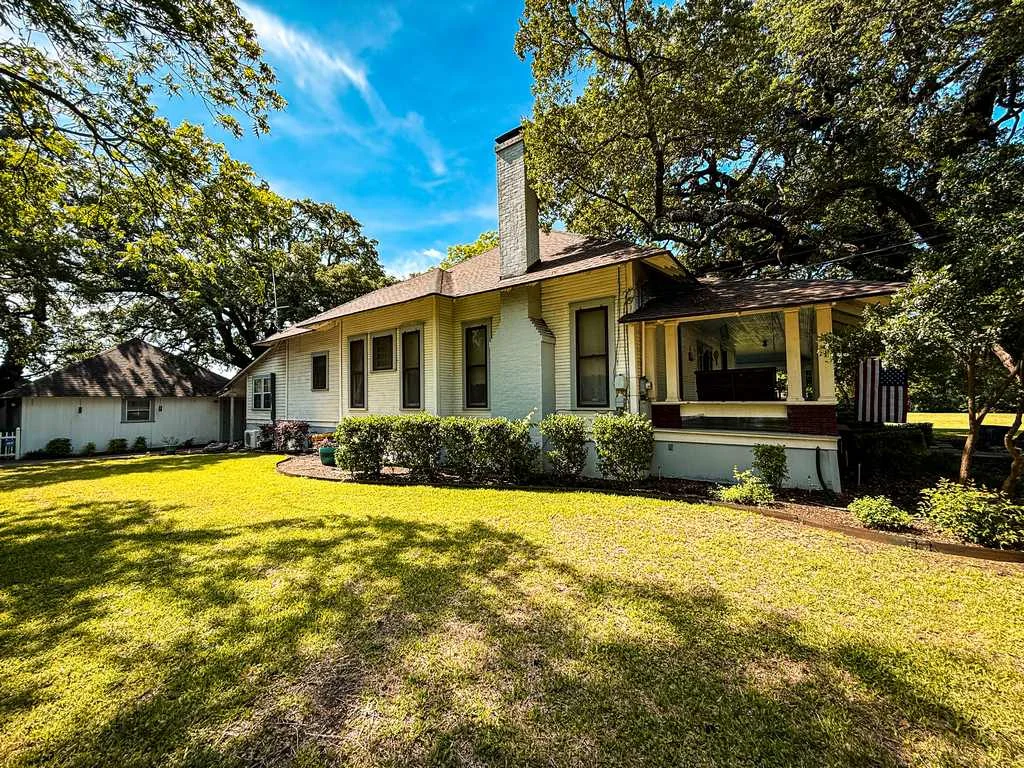 1708 S Wall St, Belton, TX 76513, photo 8