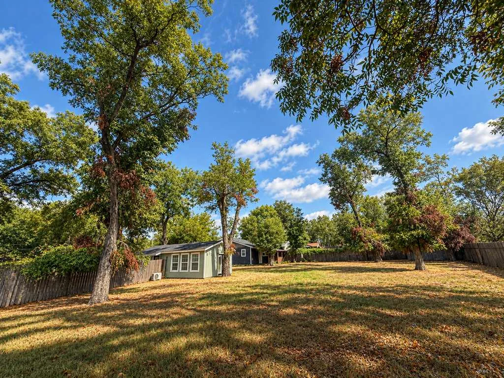 405 & 407 S 6th St, Gatesville, TX 76528, photo 6