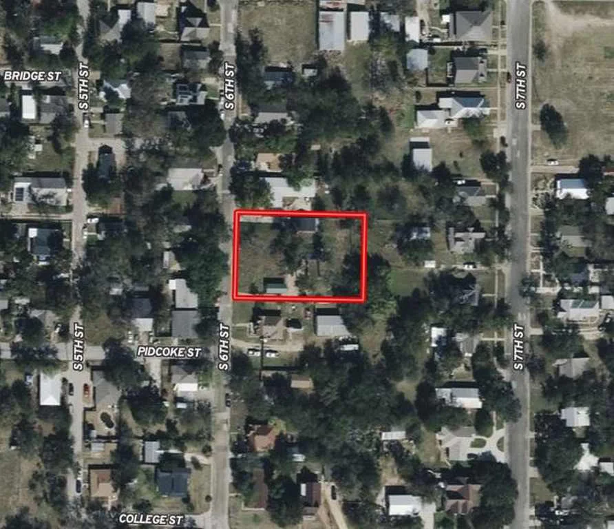 405 & 407 S 6th St, Gatesville, TX 76528, photo 4
